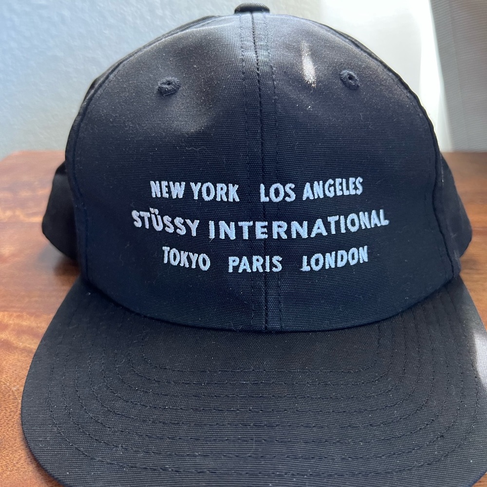 Rare Stussy SnapBack cap. Lightly used. Great quality form and fit
